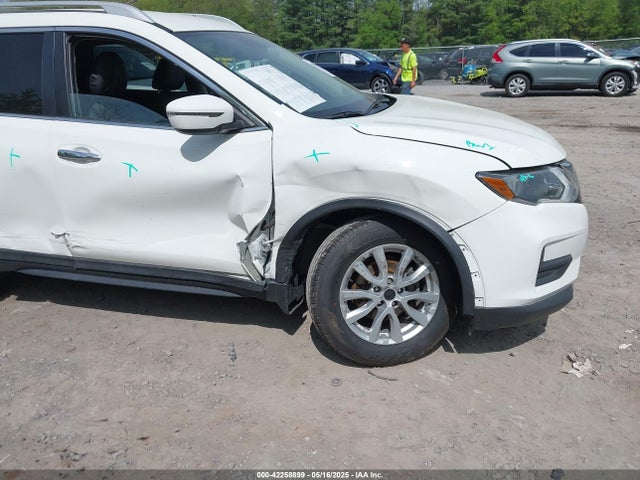 5N1AT2MV6HC884156 Nissan ROGUE SV