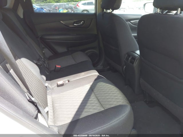 5N1AT2MV6HC884156 Nissan ROGUE SV
