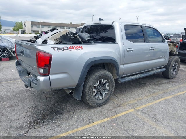3TMCZ5AN0JM129591 Toyota Tacoma Trd Off Road