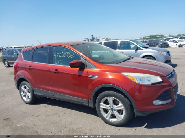 1FMCU9GX0EUC38743 Ford ESCAPE SE