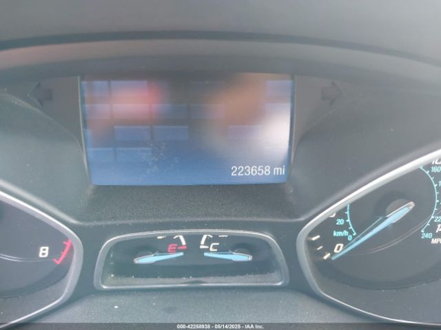 1FMCU9GX0EUC38743 Ford ESCAPE SE