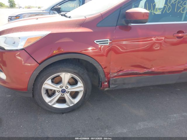 1FMCU9GX0EUC38743 Ford ESCAPE SE
