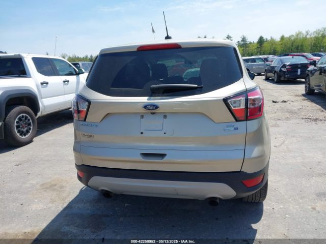 1FMCU9GD9HUD90062 Ford ESCAPE SE