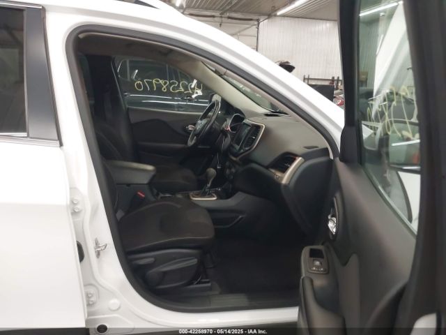 1C4PJMCS8GW199290 Jeep Cherokee
