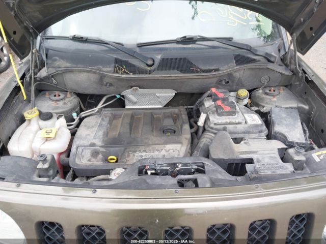 1C4NJPFB4FD203852 Jeep Patriot Latitude