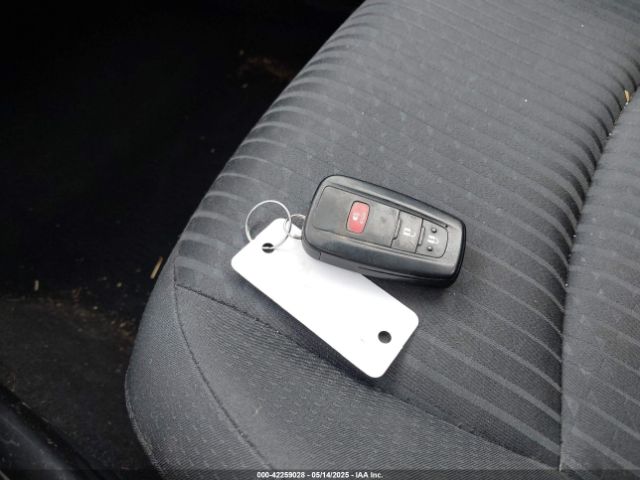 JTDKARFU5G3502449 Toyota Prius Three