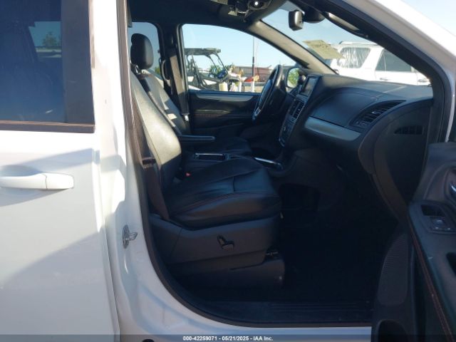 2C4RDGEG8KR564627 Dodge Grand Caravan Gt