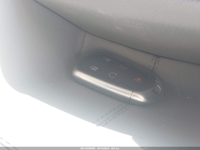 1GYKNCRS0SZ132653 Cadillac lgx