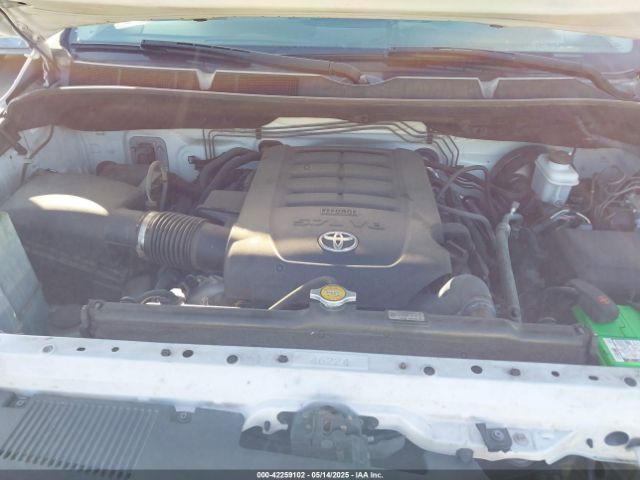 5TFRY5F11FX185561 Toyota Tundra Sr5 5.7l V8