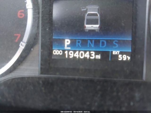 5TFRY5F11FX185561 Toyota Tundra Sr5 5.7l V8