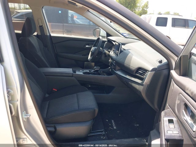 5N1BT3BA1SC817949 Nissan Rogue Sv Fwd
