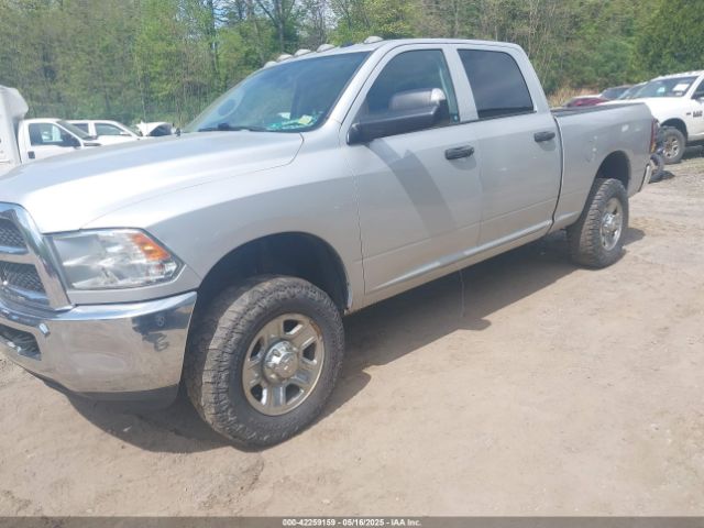 2017 RAM 2500 3C6UR5CL9HG748450 Photo 1