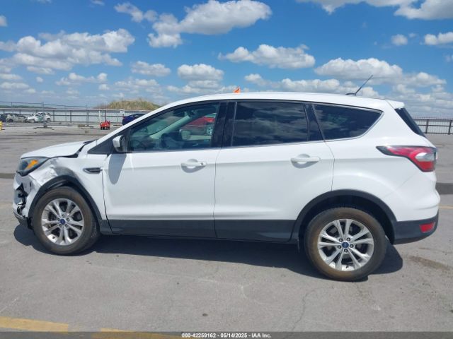 1FMCU9GD0HUB13350 Ford ESCAPE SE