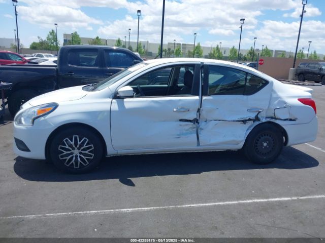3N1CN7AP3HK466872 Nissan 2017