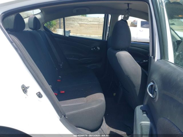 3N1CN7AP3HK466872 Nissan 2017