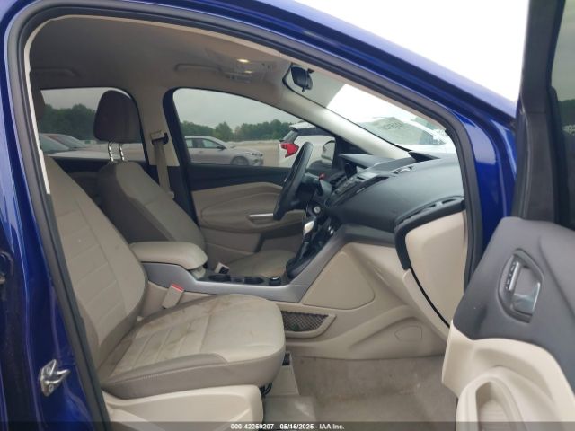 1FMCU0GX3GUC82461 Ford ESCAPE SE