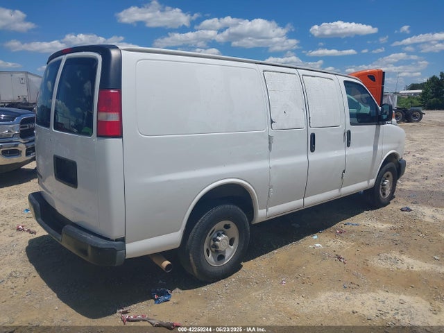 Chevrolet Express 2500 Work Van 2014 1GCWGFBA4E1207247 Image 4