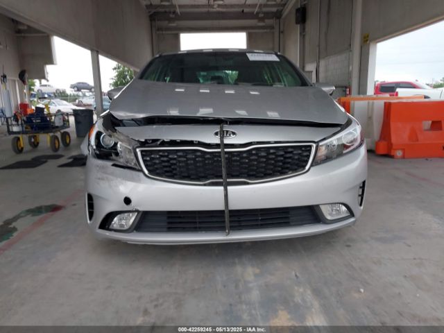 KNAFK5A85H5718953 KIA FORTE LX