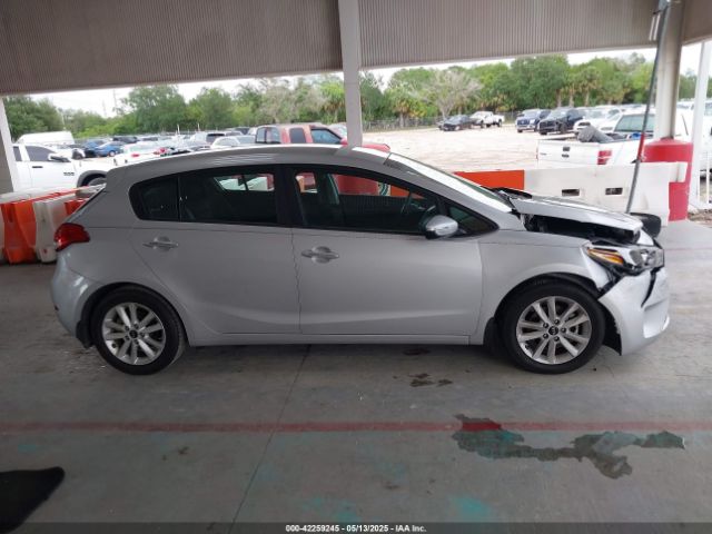 KNAFK5A85H5718953 KIA FORTE LX