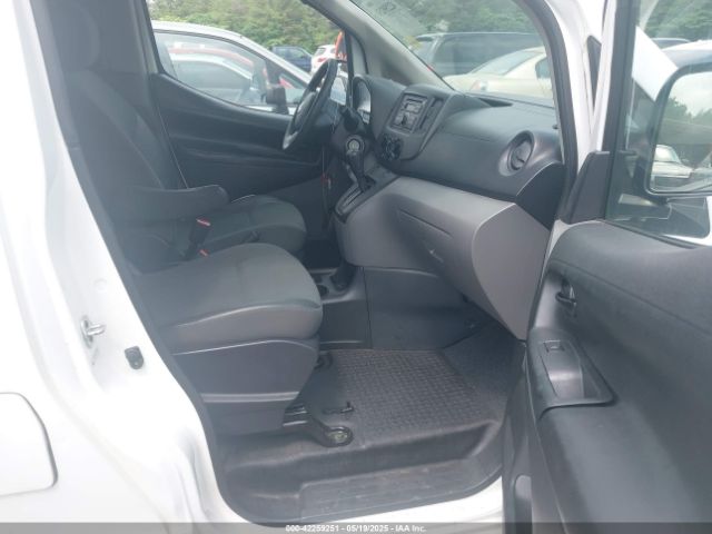 3N6CM0KN4FK727845 Nissan Nv200 S