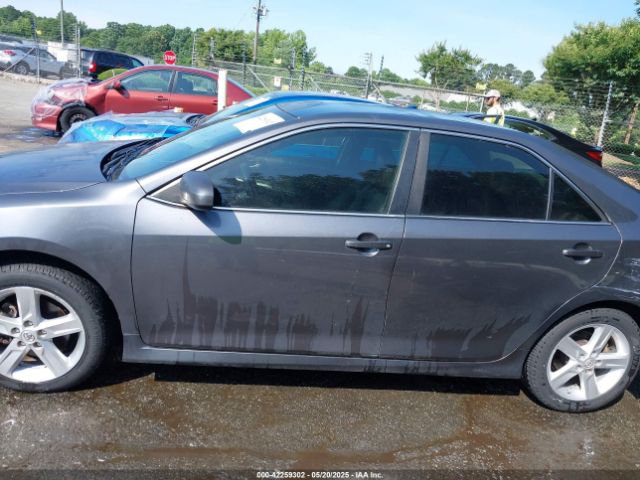 4T1BF1FKXEU432905 Toyota CAMRY SE