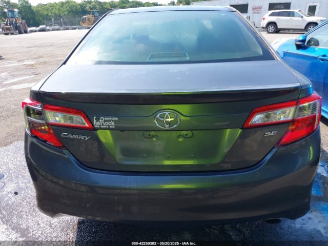 4T1BF1FKXEU432905 Toyota CAMRY SE