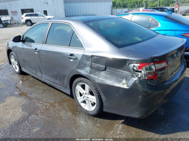 4T1BF1FKXEU432905 Toyota CAMRY SE