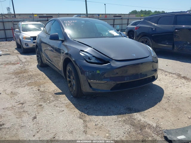 2025 TESLA MODEL Y 7SAYGDED1SA357841 Photo 0