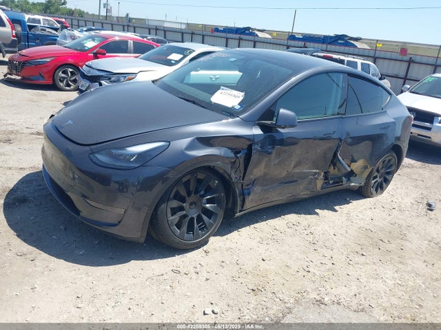 2025 TESLA MODEL Y 7SAYGDED1SA357841 Photo 1