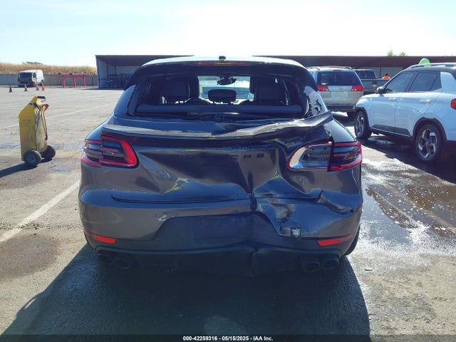 Porsche Macan 2015 WP1AB2A57FLB55185 Image 16