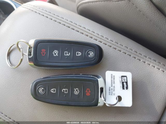 1FMCU9JX5EUE26425 Ford Escape Titanium