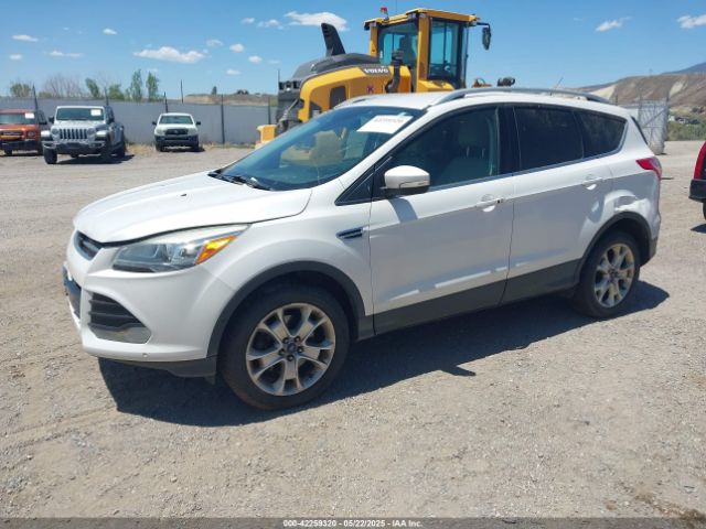 1FMCU9JX5EUE26425 Ford Escape Titanium