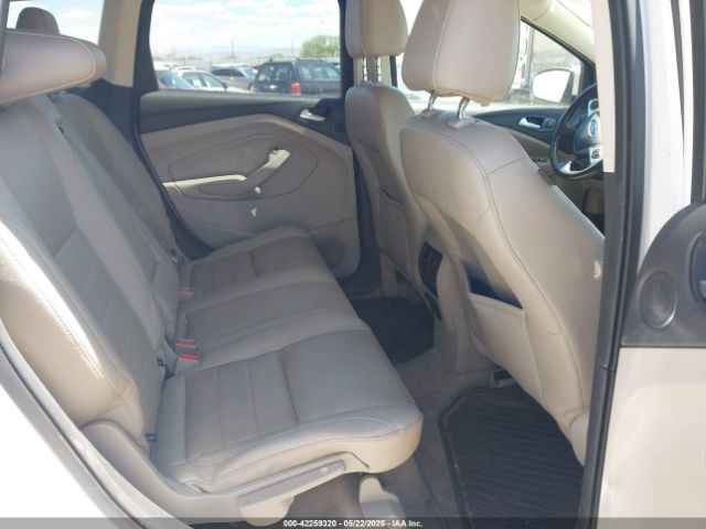 1FMCU9JX5EUE26425 Ford Escape Titanium