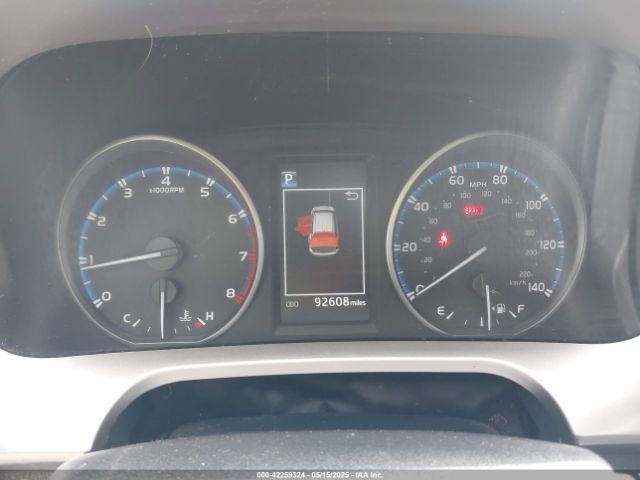 JTMZFREV5HJ132577 Toyota RAV4 LE