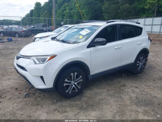 JTMZFREV5HJ132577 Toyota RAV4 LE