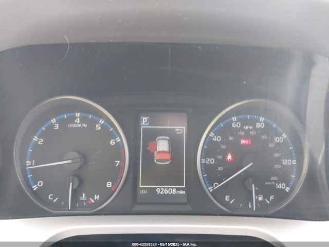 JTMZFREV5HJ132577 Toyota RAV4 LE
