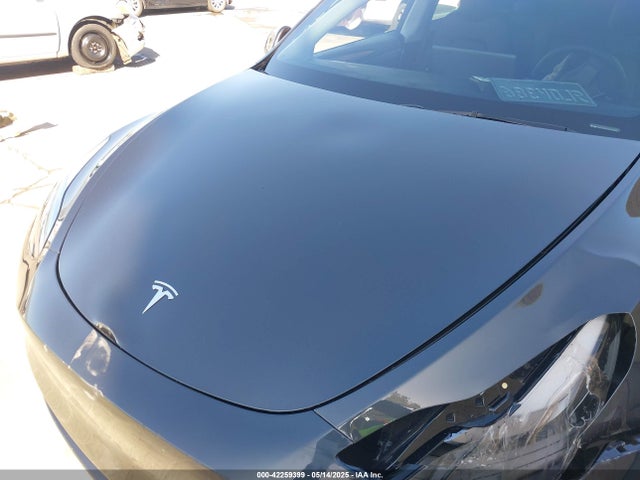Tesla Model Y 2024 7SAYGDEE2RF005762 Image 10