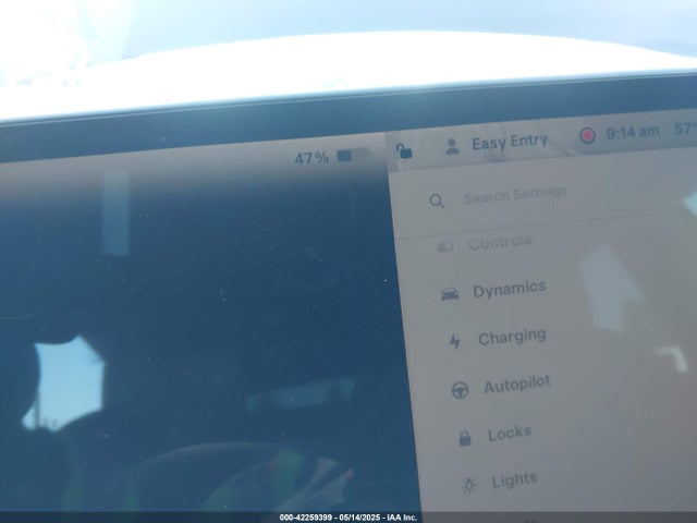 Tesla Model Y 2024 7SAYGDEE2RF005762 Image 17