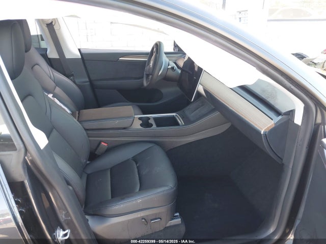 Tesla Model Y 2024 7SAYGDEE2RF005762 Image 5