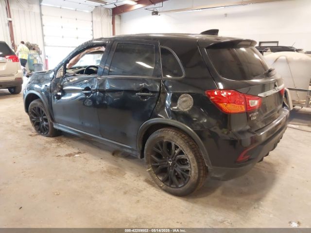2018 MITSUBISHI OUTLANDER SPORT JA4AR3AU0JZ028482 Photo 2