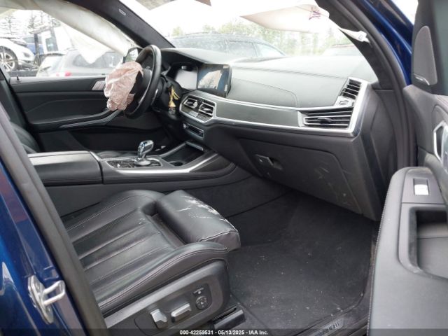 2020 BMW X7 5UXCW2C02L9C85627 Photo 4