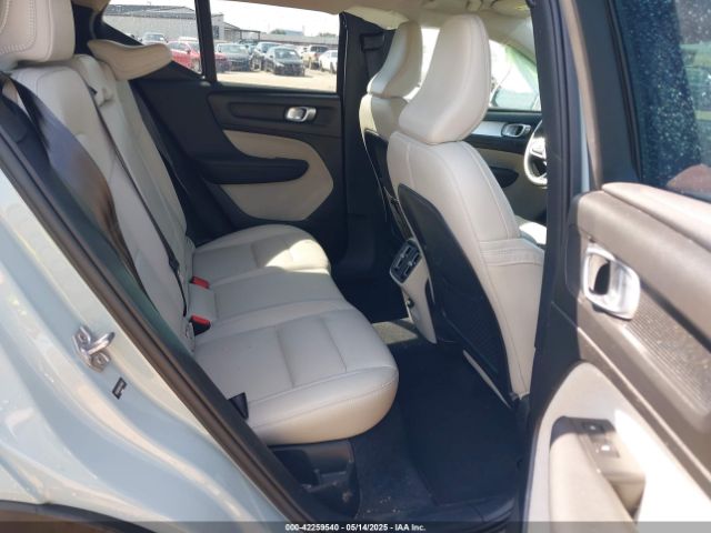 YV4162UK8K2134852 Volvo Xc40 T5 Momentum