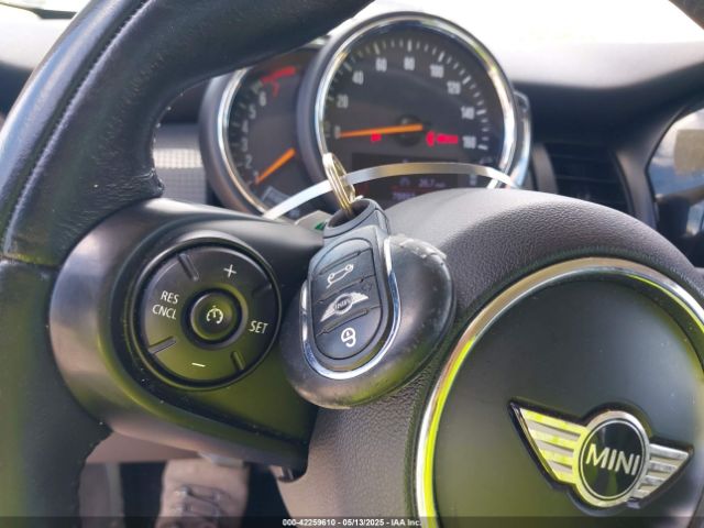 2018 MINI HARDTOP WMWXP5C58J3C65621 Photo 10