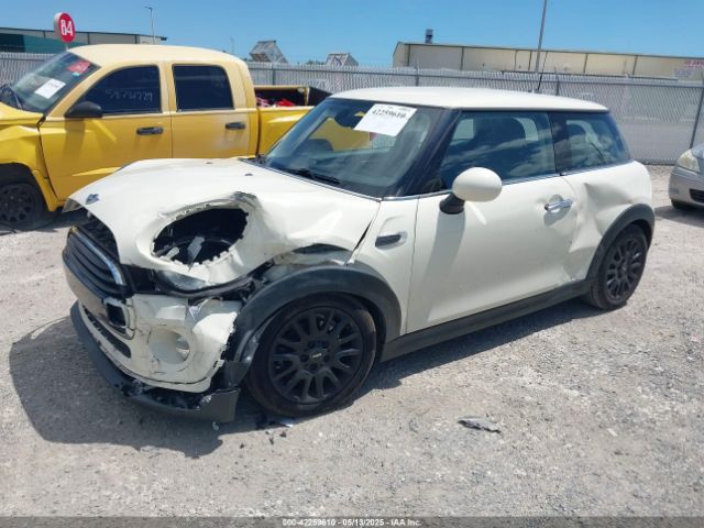 2018 MINI HARDTOP WMWXP5C58J3C65621 Photo 1