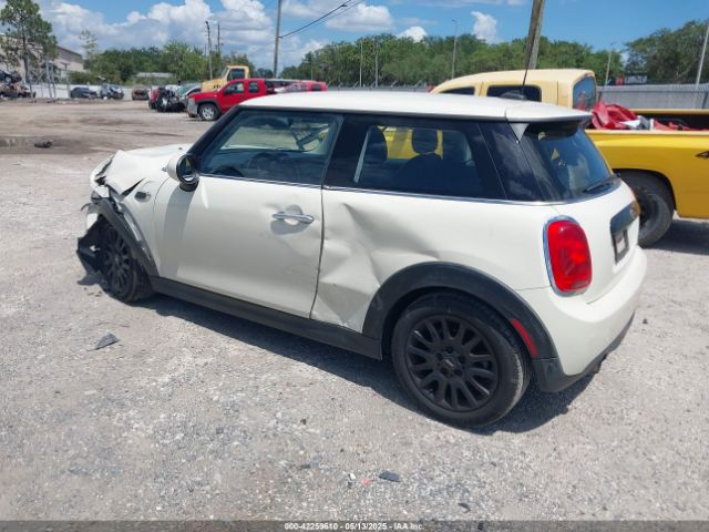 2018 MINI HARDTOP WMWXP5C58J3C65621 Photo 2