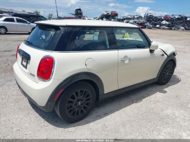2018 MINI HARDTOP WMWXP5C58J3C65621 Photo 3
