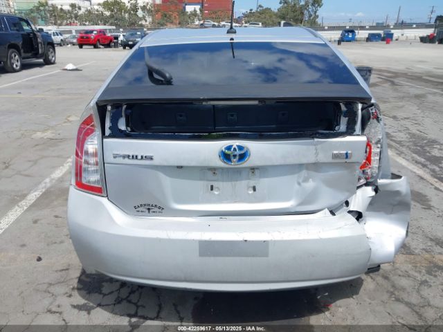 JTDKN3DU0E0381770 Toyota Prius Three