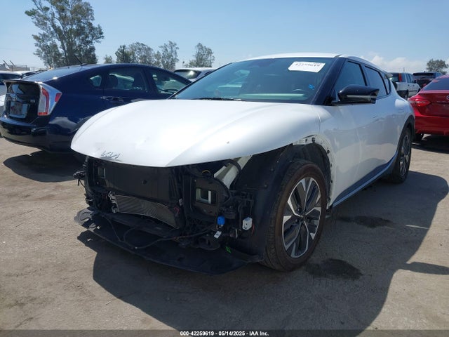 KNDC34LB8R5616814 KIA EV6