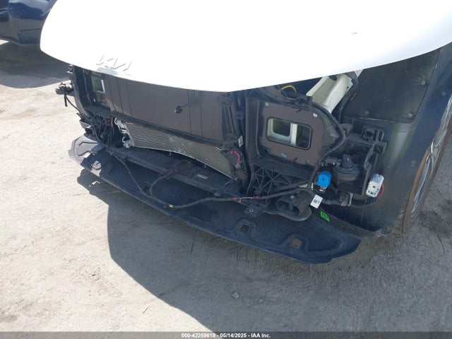 KNDC34LB8R5616814 KIA EV6