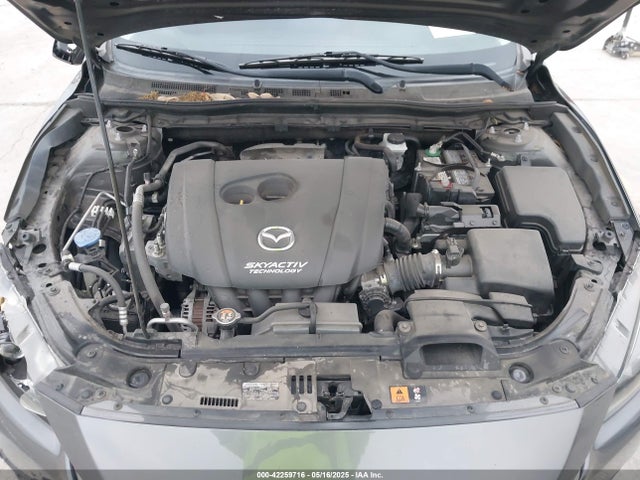 3MZBN1U70JM221262 Mazda pe
